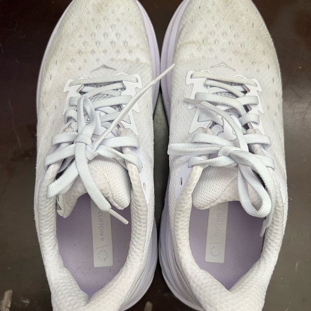 Hoka Women's Light Gray and Lavender Clifton 9